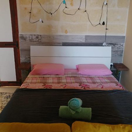 Triesti Home Виктория Екстериор снимка