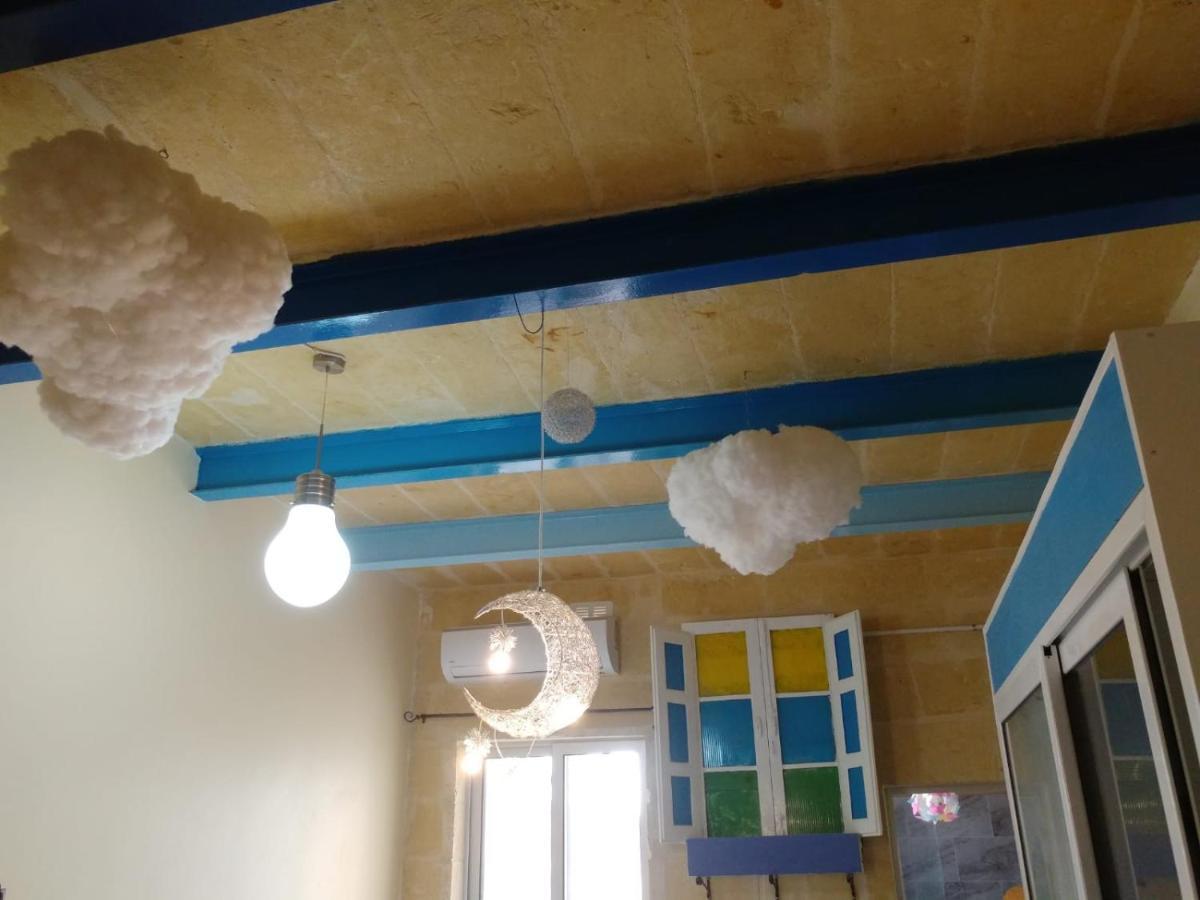 Triesti Home Виктория Екстериор снимка