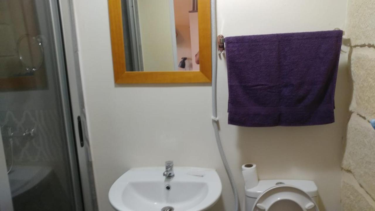 Triesti Home Виктория Екстериор снимка